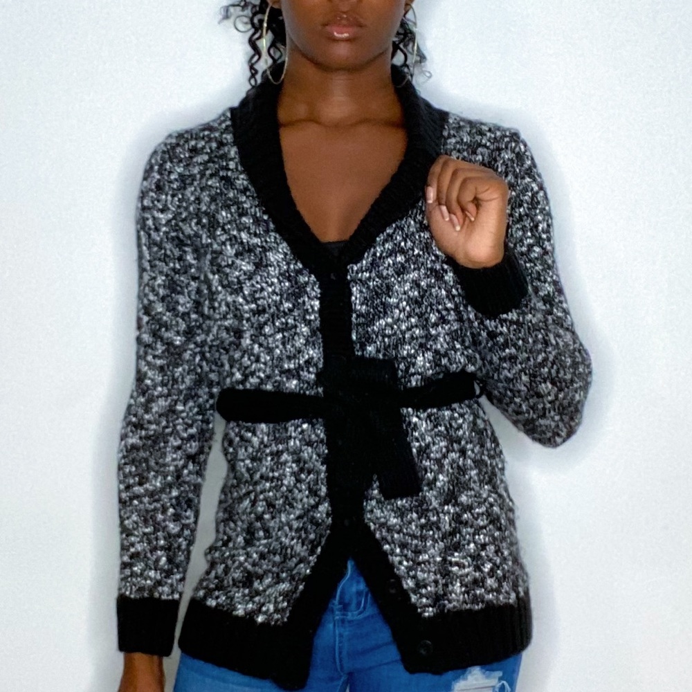 Cherokee Sweater (black and white)